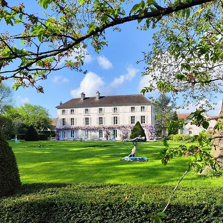 Chateau De Brinville Saint-Sauveur-sur-Ecole Экстерьер фото