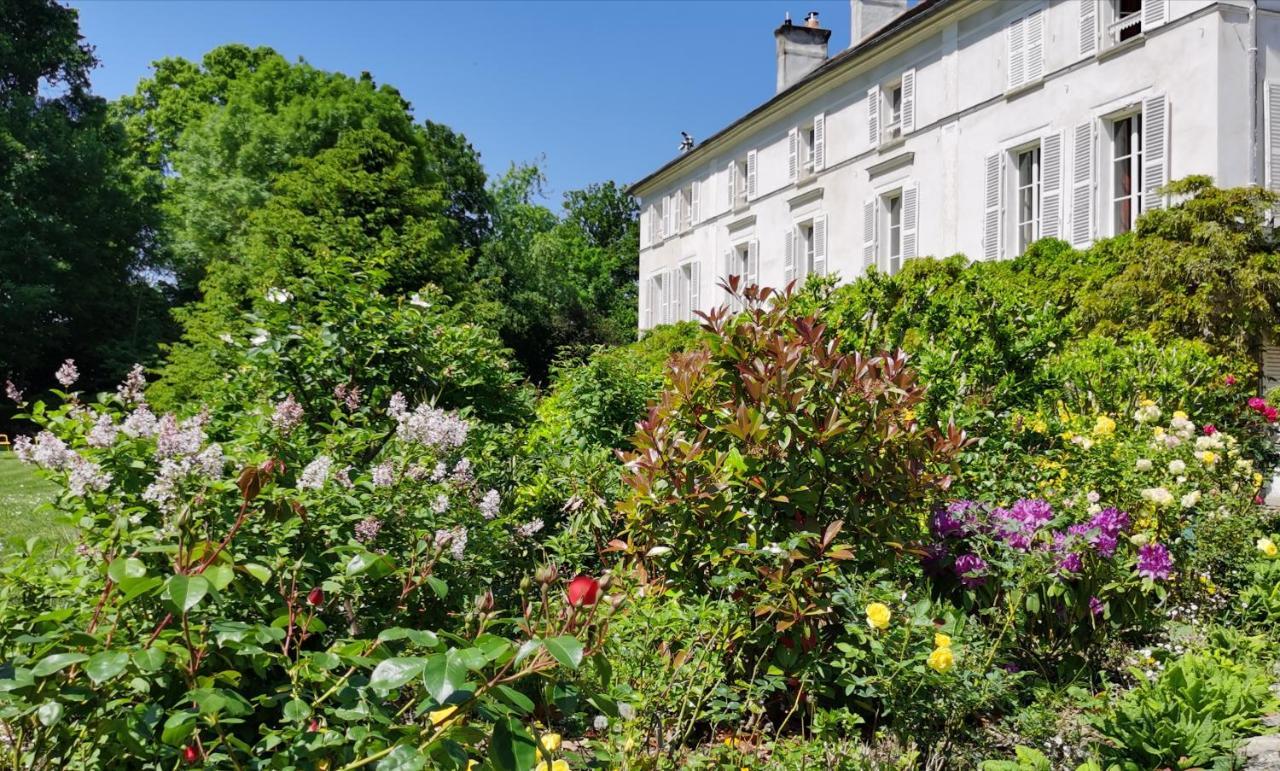 Chateau De Brinville Saint-Sauveur-sur-Ecole Экстерьер фото
